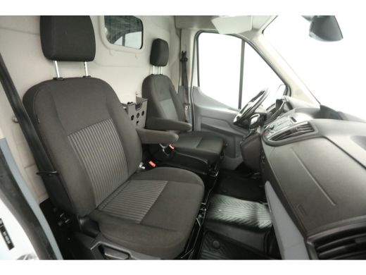 Ford Transit 2.0 TDCI L3H3 Automaat Airco Cruise Camera LED PDC Elektrpakket Trekhaak ActivLease financial lease
