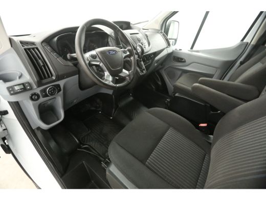 Ford Transit 2.0 TDCI L3H3 Automaat Airco Cruise Camera LED PDC Elektrpakket Trekhaak ActivLease financial lease