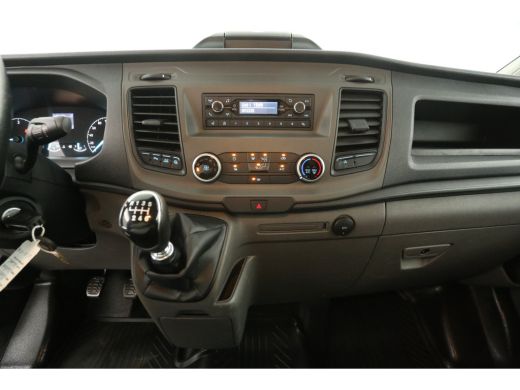 Ford Transit Custom 320 2.0 TDCI L1H1 Airco Cruise Parkeersensoren 3 Persoons Elektrpakket Trekhaak ActivLease financial lease