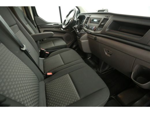 Ford Transit Custom 320 2.0 TDCI L1H1 Airco Cruise Parkeersensoren 3 Persoons Elektrpakket Trekhaak ActivLease financial lease