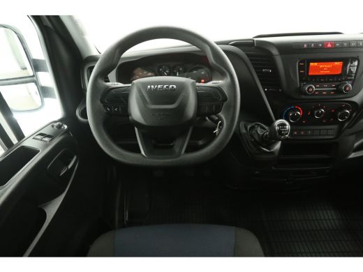 Iveco Daily 35S14 2.3 410 Camper ombouw | Paardenvervoer | Camper | Bakwagen | Zijdeur Achterdeur Airco Camer... ActivLease financial lease