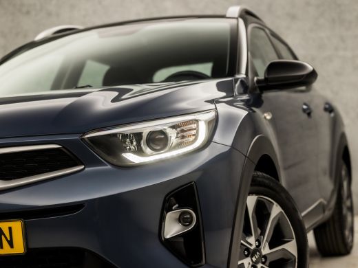 Kia Stonic 1.0 T-GDi Dynamic (APPLE CARPLAY, NAVIGATIE, CAMERA, LM VELGEN, SPORTSTOELEN, CRUISE, GETINT GLAS... ActivLease financial lease
