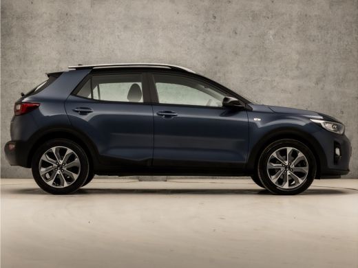 Kia Stonic 1.0 T-GDi Dynamic (APPLE CARPLAY, NAVIGATIE, CAMERA, LM VELGEN, SPORTSTOELEN, CRUISE, GETINT GLAS... ActivLease financial lease
