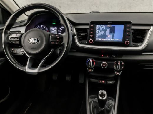 Kia Stonic 1.0 T-GDi Dynamic (APPLE CARPLAY, NAVIGATIE, CAMERA, LM VELGEN, SPORTSTOELEN, CRUISE, GETINT GLAS... ActivLease financial lease