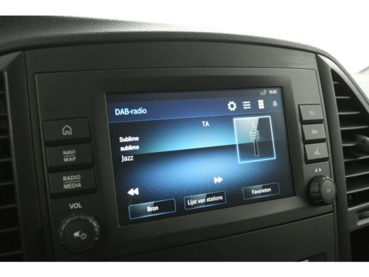 Mercedes Vito 114 CDI Lang Automaat Airco Cruise Camera Carplay Navigatie 3 Persoons LED 18''LMV Stoelverwarming ActivLease financial lease