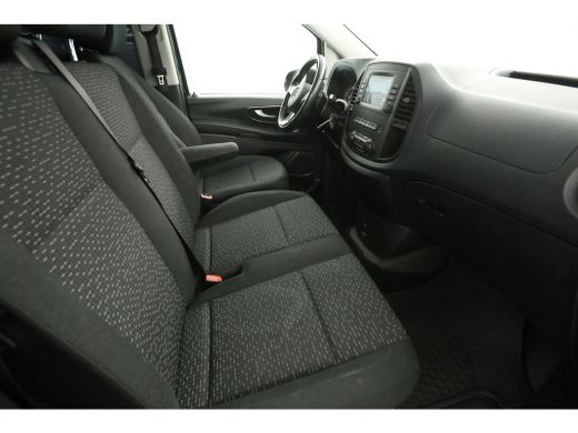 Mercedes Vito 114 CDI Lang Automaat Airco Cruise Camera Carplay Navigatie 3 Persoons LED 18''LMV Stoelverwarming ActivLease financial lease