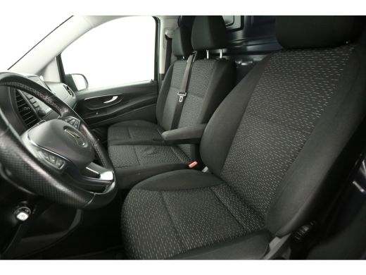 Mercedes Vito 114 CDI Lang Automaat Airco Cruise Camera Carplay Navigatie 3 Persoons LED 18''LMV Stoelverwarming ActivLease financial lease