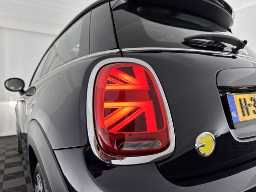 Mini Mini Electric Yours 33 kWh [ 3-Fase ] (INCL-BTW) *PANO | LUXURY-LEATHER | HARMAN/KARDON-AUDIO | FULL-LED | KEYL... ActivLease financial lease