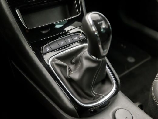 Opel Astra Sports Tourer 1.2 Design & Tech (APPLE CARPLAY, NAVIGATIE, CAMERA, CLIMATE, GITINT GLAS, LEDER, S... ActivLease financial lease