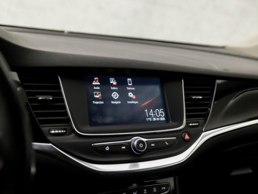 Opel Astra Sports Tourer 1.2 Design & Tech (APPLE CARPLAY, NAVIGATIE, CAMERA, CLIMATE, GITINT GLAS, LEDER, S... ActivLease financial lease
