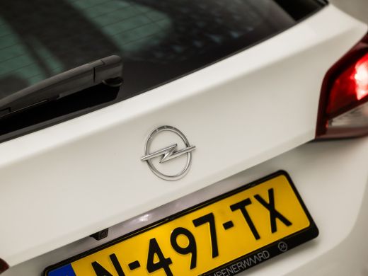 Opel Astra Sports Tourer 1.2 Design & Tech (APPLE CARPLAY, NAVIGATIE, CAMERA, CLIMATE, GITINT GLAS, LEDER, S... ActivLease financial lease
