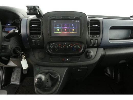 Opel Vivaro 1.6 CDTI L2H1 Airco Camera Cruise Navigatie 3 Persoons PDC Imperiaal Trekhaak ActivLease financial lease