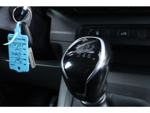 Opel Vivaro 2.0 CDTI L3H1 Innovation | Cruise Control | Camera | Trekhaak | Imperiaal | Navi | Dodehoekbewaki... ActivLease financial lease