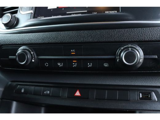 Opel Vivaro 2.0 CDTI L3H1 Innovation | Cruise Control | Camera | Trekhaak | Imperiaal | Navi | Dodehoekbewaki... ActivLease financial lease
