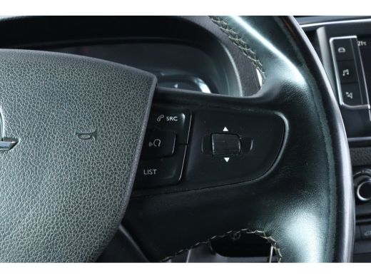 Opel Vivaro 2.0 CDTI L3H1 Innovation | Cruise Control | Camera | Trekhaak | Imperiaal | Navi | Dodehoekbewaki... ActivLease financial lease