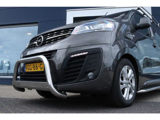 Opel Vivaro 2.0 CDTI L3H1 Innovation | Cruise Control | Camera | Trekhaak | Imperiaal | Navi | Dodehoekbewaki... ActivLease financial lease