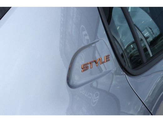 Peugeot 208 1.2 PureTech 75 Style | Cruise Control | Navigatie | Sensoren achter | Carplay | Airco | Elektr. ... ActivLease financial lease