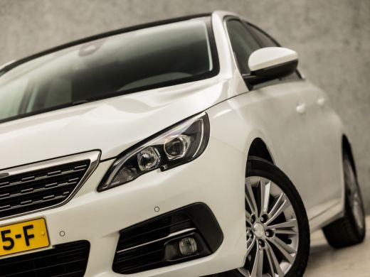 Peugeot 308 1.2 PureTech Sport (PANORAMADAK, APPLE CARPLAY, GROOT NAVI, LEDEREN SPORTSTOELEN, STOELVERWARMING... ActivLease financial lease