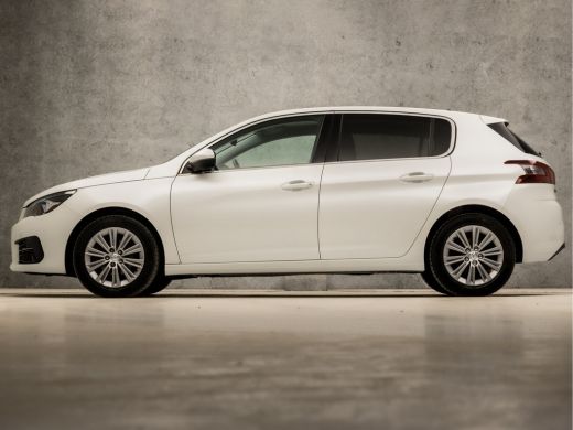 Peugeot 308 1.2 PureTech Sport (PANORAMADAK, APPLE CARPLAY, GROOT NAVI, LEDEREN SPORTSTOELEN, STOELVERWARMING... ActivLease financial lease