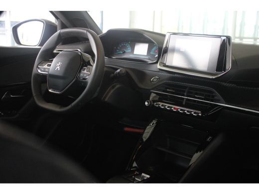 Peugeot e-2008 EV Active Pack 50 kWh | NAVIGATIE | PDC | CARPLAY | LED | LMV | CLIMATE | DAB | ActivLease financial lease
