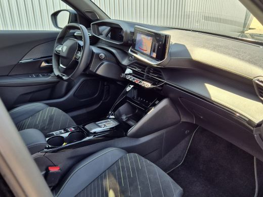 Peugeot e-2008 EV GT | 54 kWh 156PK | NL Dealer origineel | 3-Fase | Leder / Alcantara bekleding | Achteruitrijc... ActivLease financial lease