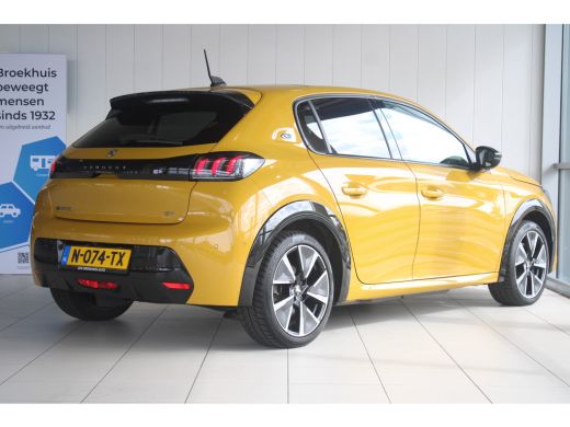 Peugeot e-208 EV GT Pack 136-PK 50 kWh 3-FASE | CAMERA | PANORAMADAK | STOELVERWARMING | ADAPTIVE CRUISE | DODE... ActivLease financial lease