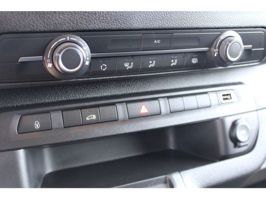 Peugeot e-Expert EV L2 75 kWh | NAVIGATIE | SENSOREN | BETIMMERING LAADRUIMTE | APPLE CARPLAY/ANDROID AUTO | ActivLease financial lease