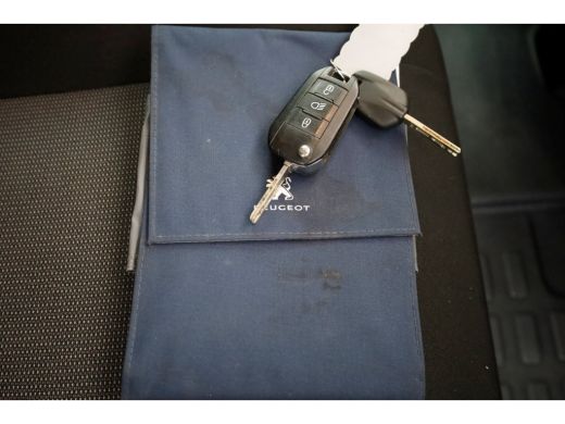 Peugeot Expert 2.0 BlueHDI Lang D.C. Automaat Airco/Navi/Camera 03-2021 ActivLease financial lease
