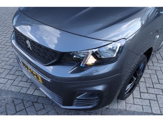 Peugeot Partner 1.5 BlueHDI Asphalt | Adaptieve Cruise | Stoelverwarming | Trekhaak | Camera | Climate | Keyless ... ActivLease financial lease