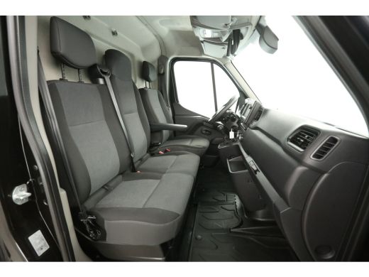 Renault Master T35 2.3 dCi 180 L2H2 Energy Comfort Airco Camera Cruise Parkeersensoren 3 Persoons Elektrpakket ActivLease financial lease
