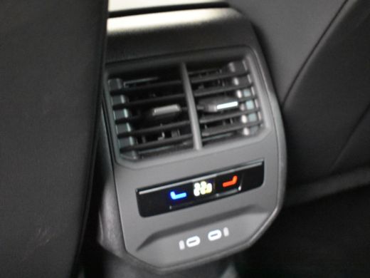 Seat Leon Sportstourer 1.4 e-Hybrid VZ Business Voorraad terrein Trekhaak | Adaptief cruise control | Keyless | Park ass... ActivLease financial lease