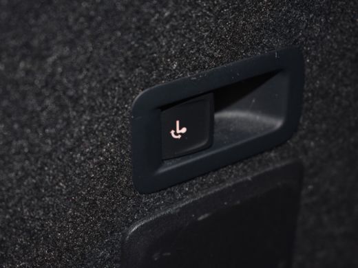 Seat Leon Sportstourer 1.4 e-Hybrid VZ Business Voorraad terrein Trekhaak | Adaptief cruise control | Keyless | Park ass... ActivLease financial lease