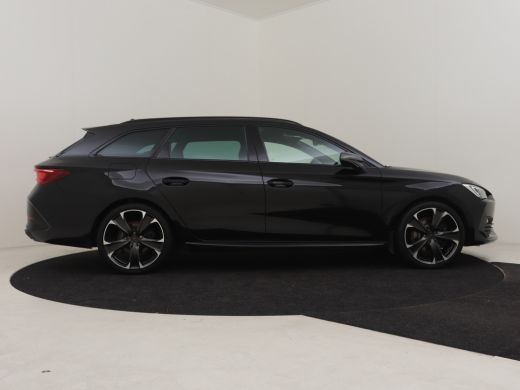 Seat Leon Sportstourer 1.4 e-Hybrid VZ Performance | Trekhaak |  Camera Achter | Elek. Stoel |  Cupra Supersport Stuur |... ActivLease financial lease