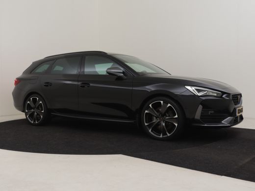 Seat Leon Sportstourer 1.4 e-Hybrid VZ Performance | Trekhaak |  Camera Achter | Elek. Stoel |  Cupra Supersport Stuur |... ActivLease financial lease