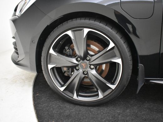 Seat Leon Sportstourer 1.4 e-Hybrid VZ Performance | Trekhaak |  Camera Achter | Elek. Stoel |  Cupra Supersport Stuur |... ActivLease financial lease
