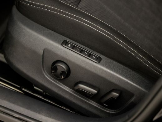 Skoda Superb Combi 1.5 TSI ACT Sport Deluxe 150Pk Automaat (APPLE CARPLAY, GROOT NAVI, CAMERA, STOELVERWARMING... ActivLease financial lease