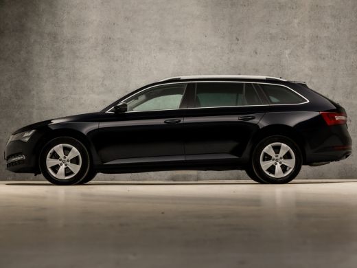 Skoda Superb Combi 1.5 TSI ACT Sport Deluxe 150Pk Automaat (APPLE CARPLAY, GROOT NAVI, CAMERA, STOELVERWARMING... ActivLease financial lease