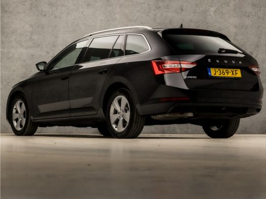 Skoda Superb Combi 1.5 TSI ACT Sport Deluxe 150Pk Automaat (APPLE CARPLAY, GROOT NAVI, CAMERA, STOELVERWARMING... ActivLease financial lease