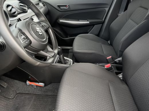 Suzuki Swift 1.2 Style Smart Hybrid Navigatiesysteem | Climate Control | Appel CarPlay & Android Auto | Stoelv... ActivLease financial lease