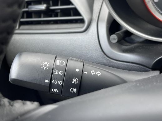Suzuki Swift 1.2 Style Smart Hybrid Navigatiesysteem | Climate Control | Appel CarPlay & Android Auto | Stoelv... ActivLease financial lease
