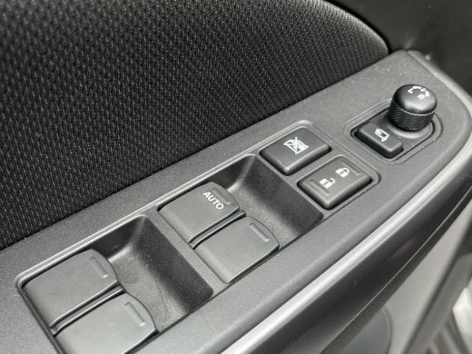 Suzuki Swift 1.2 Style Smart Hybrid Navigatiesysteem | Climate Control | Appel CarPlay & Android Auto | Stoelv... ActivLease financial lease
