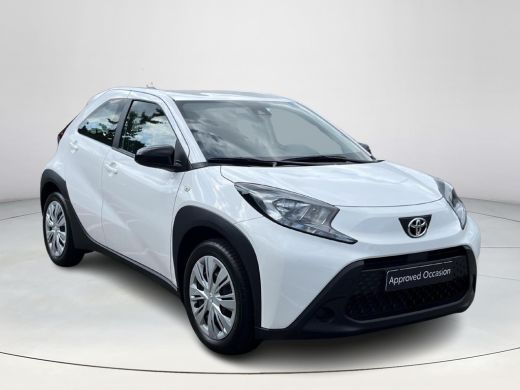 Toyota Aygo 1.0 VVT-i S-CVT Play Achteruitrijcamera/ Apple carplay ActivLease financial lease