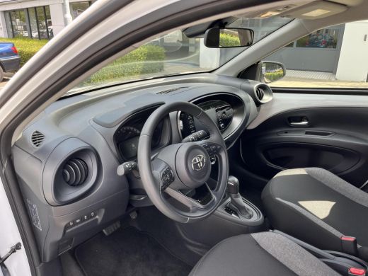 Toyota Aygo 1.0 VVT-i S-CVT Play Achteruitrijcamera/ Apple carplay ActivLease financial lease
