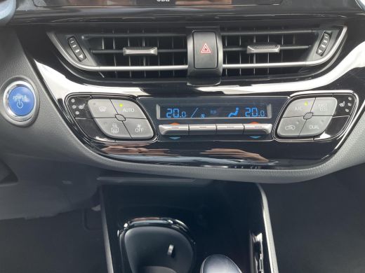 Toyota C-HR 2.0 Hybrid Style | Apple CarPlay/Android auto | Navigatie | Achteruitrijcamera ActivLease financial lease