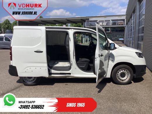 Toyota PROACE CITY 1.5 100 pk EXPORT ONLY Carplay/ Navi/ PDC/ Cruise/ Airco ActivLease financial lease