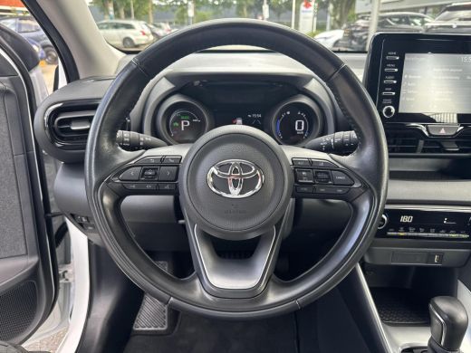 Toyota Yaris 1.5 Hybrid Dynamic | 06-10141018 Voor meer informatie ActivLease financial lease