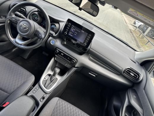 Toyota Yaris 1.5 Hybrid Dynamic | 06-10141018 Voor meer informatie ActivLease financial lease