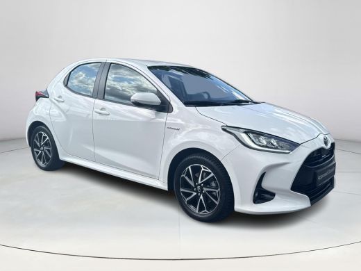 Toyota Yaris 1.5 Hybrid Dynamic | 06-10141018 Voor meer informatie ActivLease financial lease