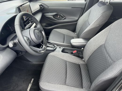 Toyota Yaris Cross 1.5 Hybrid 115 First Edition | Parkeersensoren | Stoel-+ stuurverwarming | Carplay | Keyless entry | ActivLease financial lease