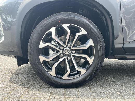 Toyota Yaris Cross 1.5 Hybrid 115 First Edition | Parkeersensoren | Stoel-+ stuurverwarming | Carplay | Keyless entry | ActivLease financial lease